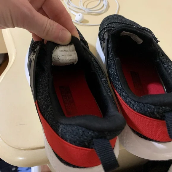 shoes - Picture 2 of 5